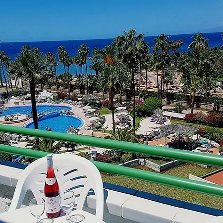 Apartment-hotel Altamira شقة *